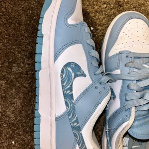 Women’s Nike Dunks Size 6.5